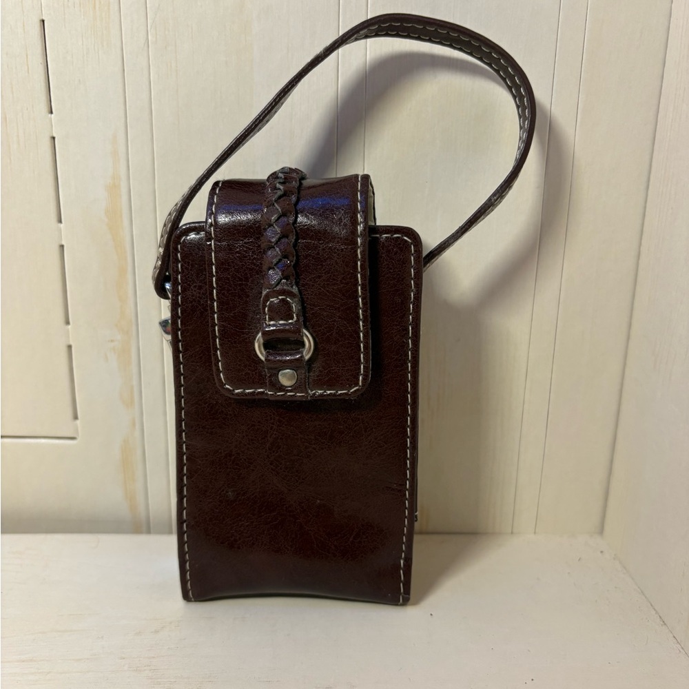 Elegant Brown Phone Case with Secure Clasp